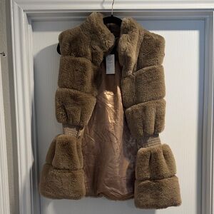 Aratta Women's Faux Fur Oatmeal Vest